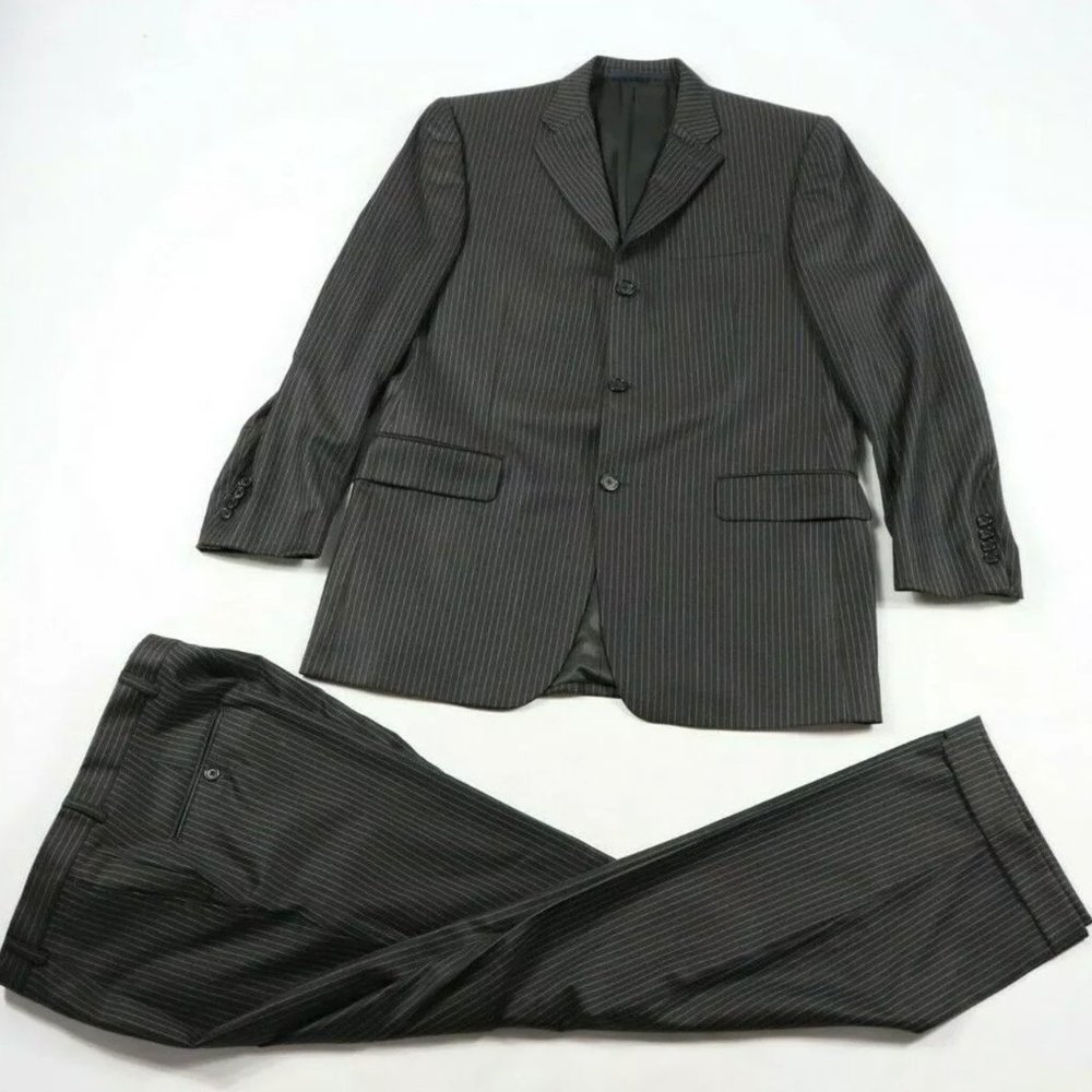 2 Piece Burberry Bond Street Gray Wool Suit 40 Short